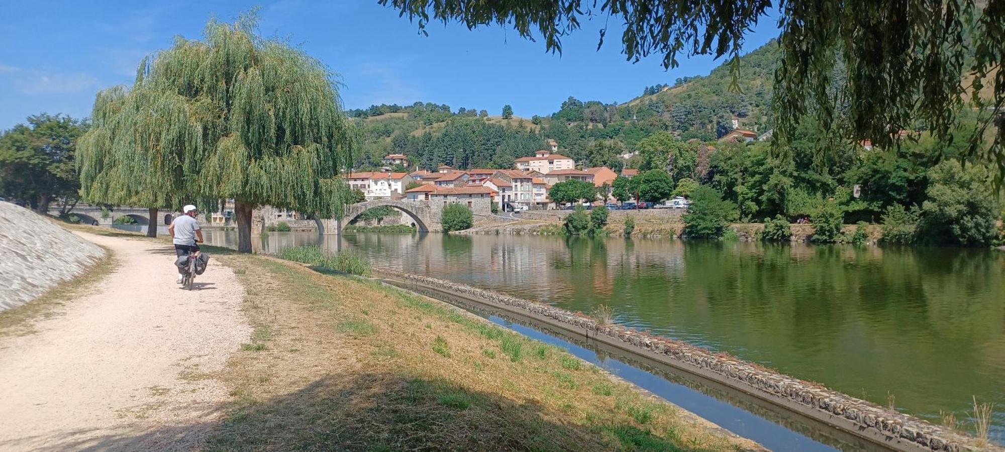 Gite Le Petit Nice Pradelles Exterior foto