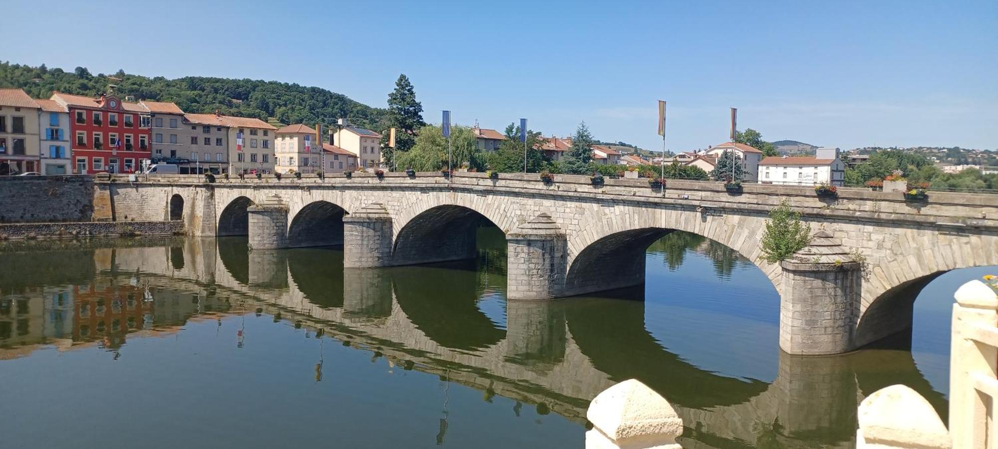 Gite Le Petit Nice Pradelles Exterior foto